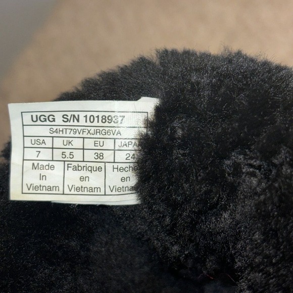 UGG Women Kasen Tall Waterproof Sheepskin Lined Black Suede Heel Boots size 7‎ - Picture 9 of 15